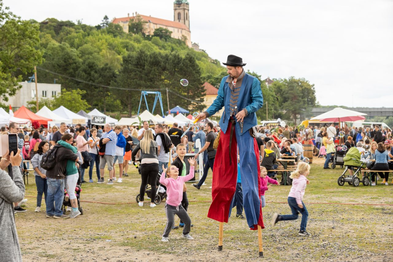 Moře u Mělníka: festival plný chutí a kultury pro celou rodinu