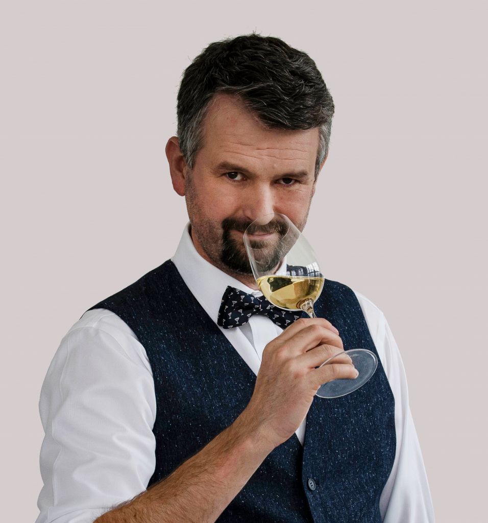 Víte, jak správně skladovat víno? Sommelier vám dobře poradí!