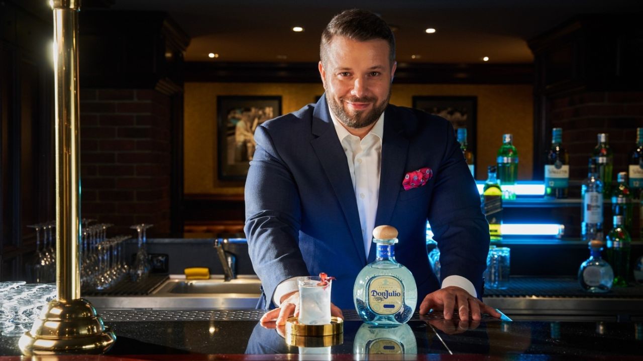 O nejlepšího světového barmana Diageo Reserve World Class bude bojovat český vítěz Vítězslav Cirok