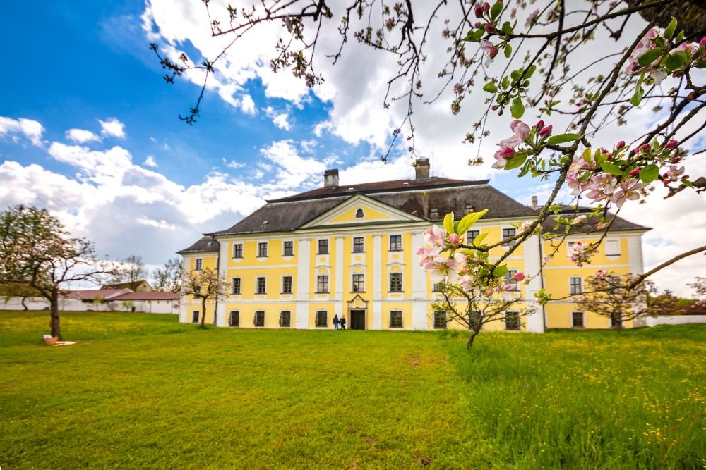 Nahlédněte do soukromých zahrad rodiny Kinských