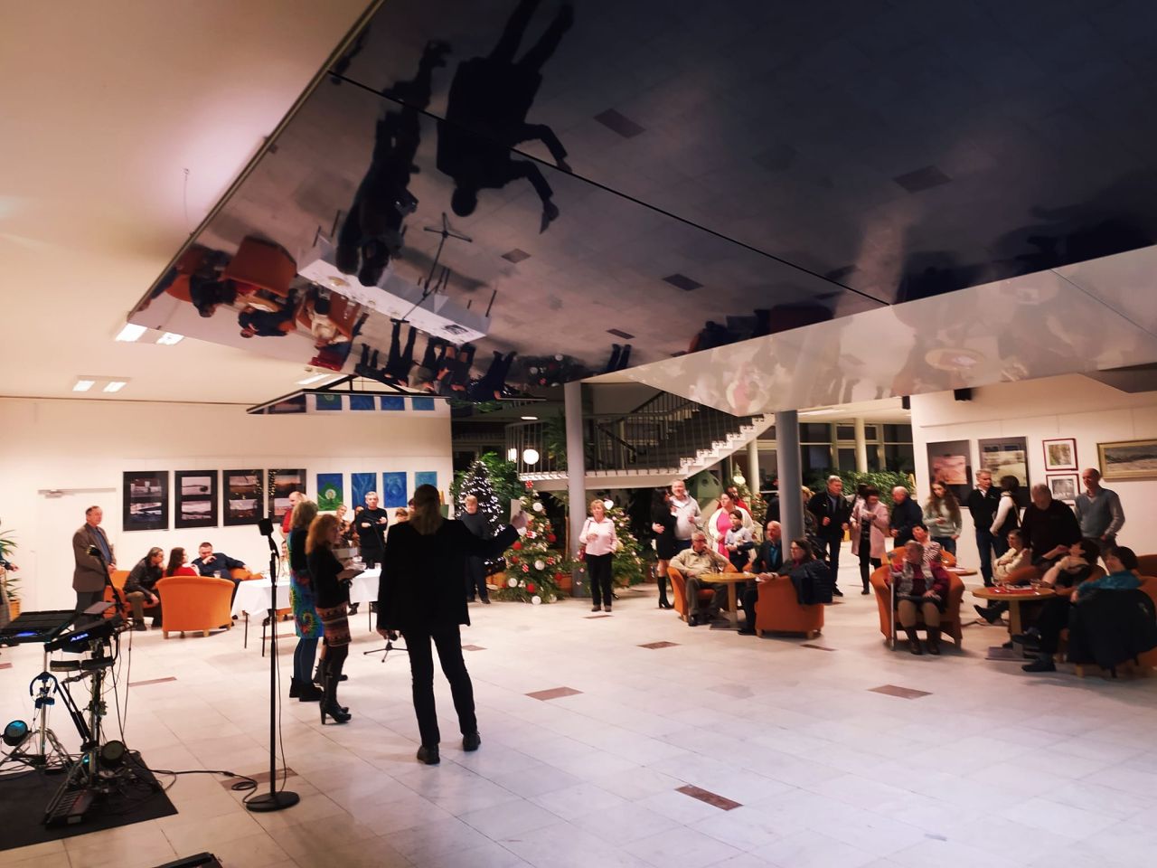 Výtvarníci z Kojetína slaví 60 let trvání unikátní výstavou v Domě kultury v Kroměříži