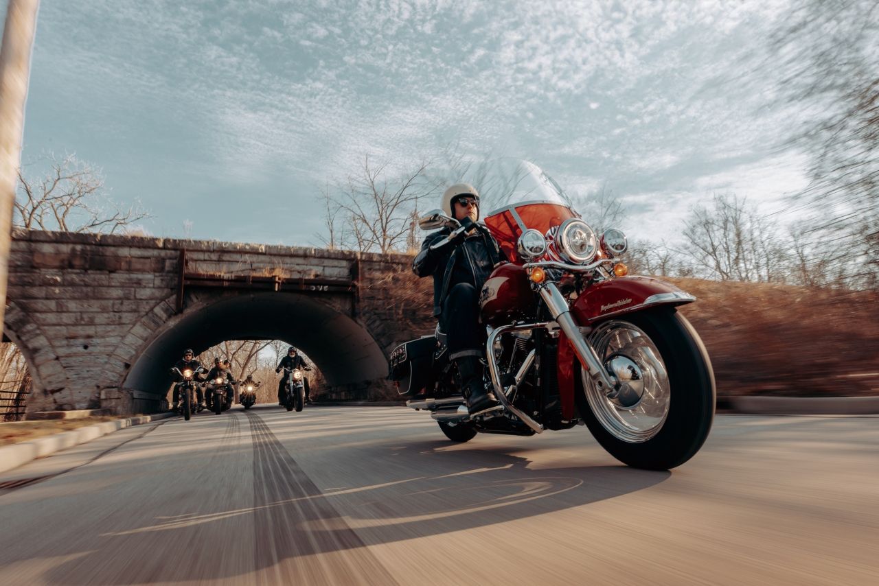 Harley-Davidson® představuje kolekce motocyklů Icons a Enthusiast 2024