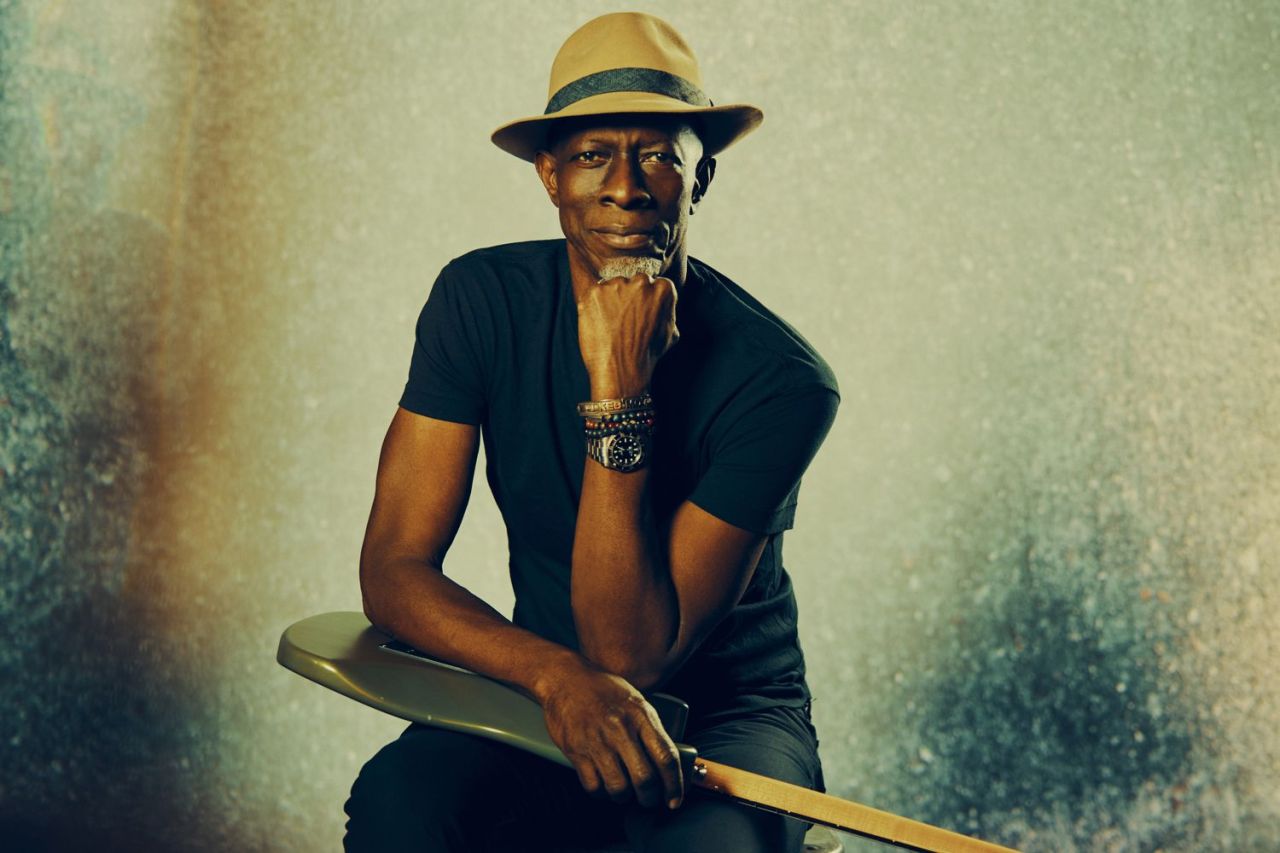 Keb’ Mo’, pětinásobný držitel Grammy a jeden z největších bluesových písničkářů, představí 27. července v Praze novou desku