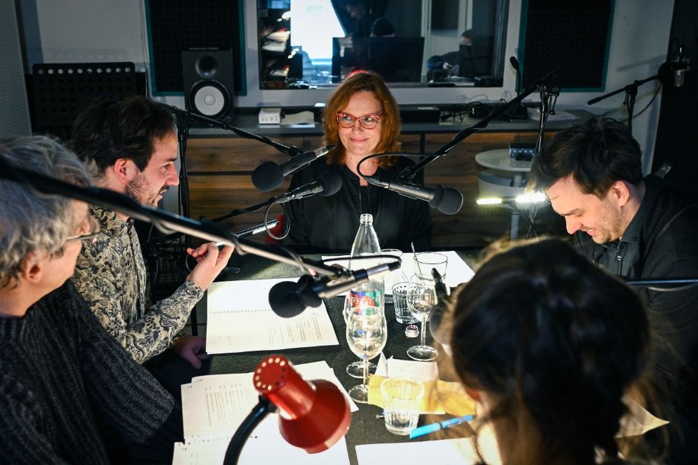 Úspěšná komedie Drazí rodiče vychází v audio zpracování