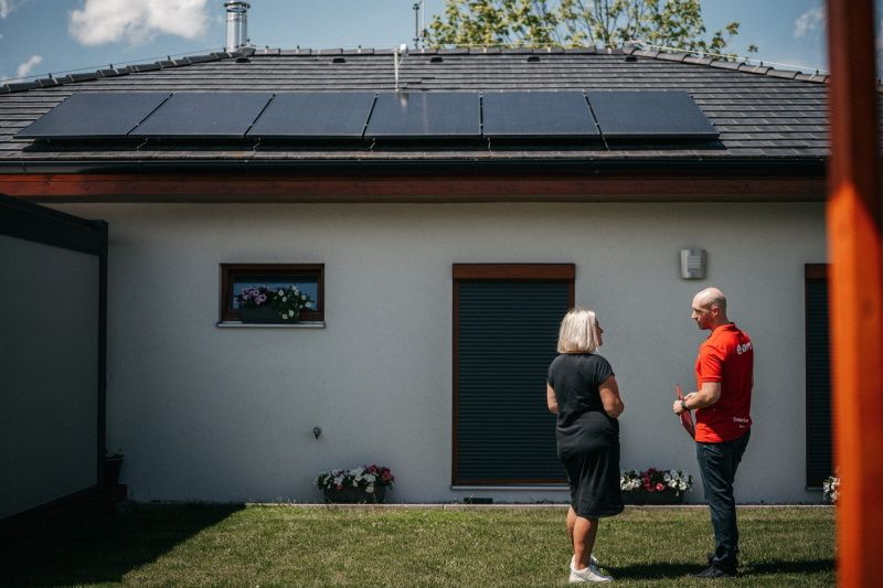 Majitelé fotovoltaik a dalších obnovitelných zdrojů, musí mít nově dva EAN kódy. E.ON svým zákazníkům pomáhá
