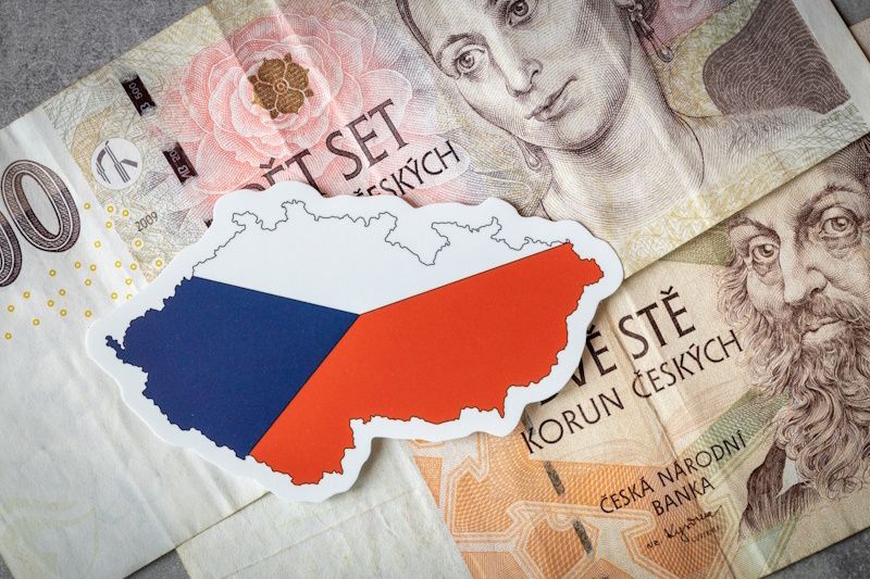Finanční jistota Čechů slábne. Komfortní hranice rezervy opět vzrostla