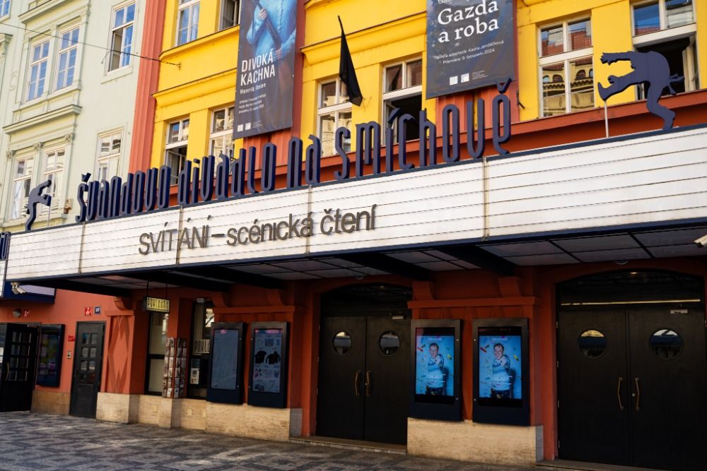 Švandovo divadlo v sezóně 2025/2026 nabídne čtyři novinky o rodinných vztazích, chystá i výjezdy do zahraničí