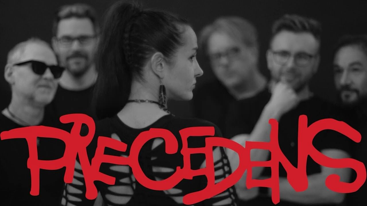 Rockové grády i svůdná extravagance, toť Precedens a nové album Odstíny černé
