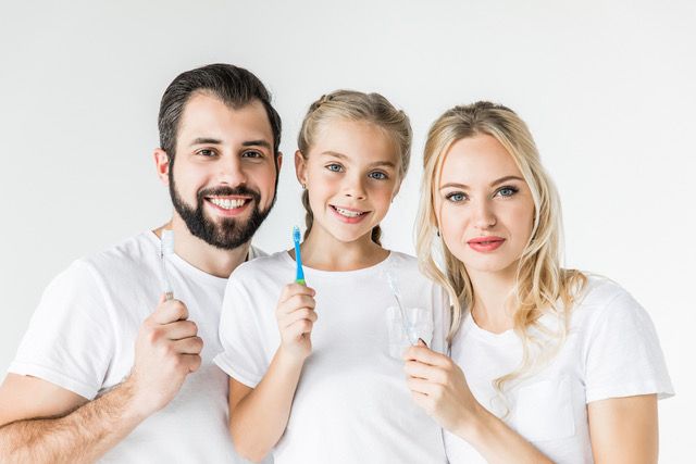 Léto není důvod dát hygieně volno – starejte se o svůj chrup