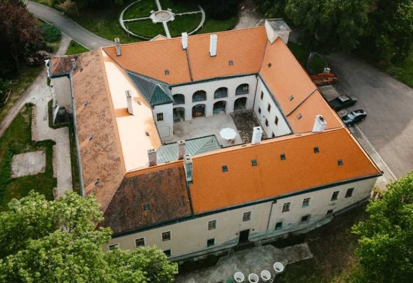Zámek ve Zdounkách slibuje mnohem více než atributy renesance a baroka