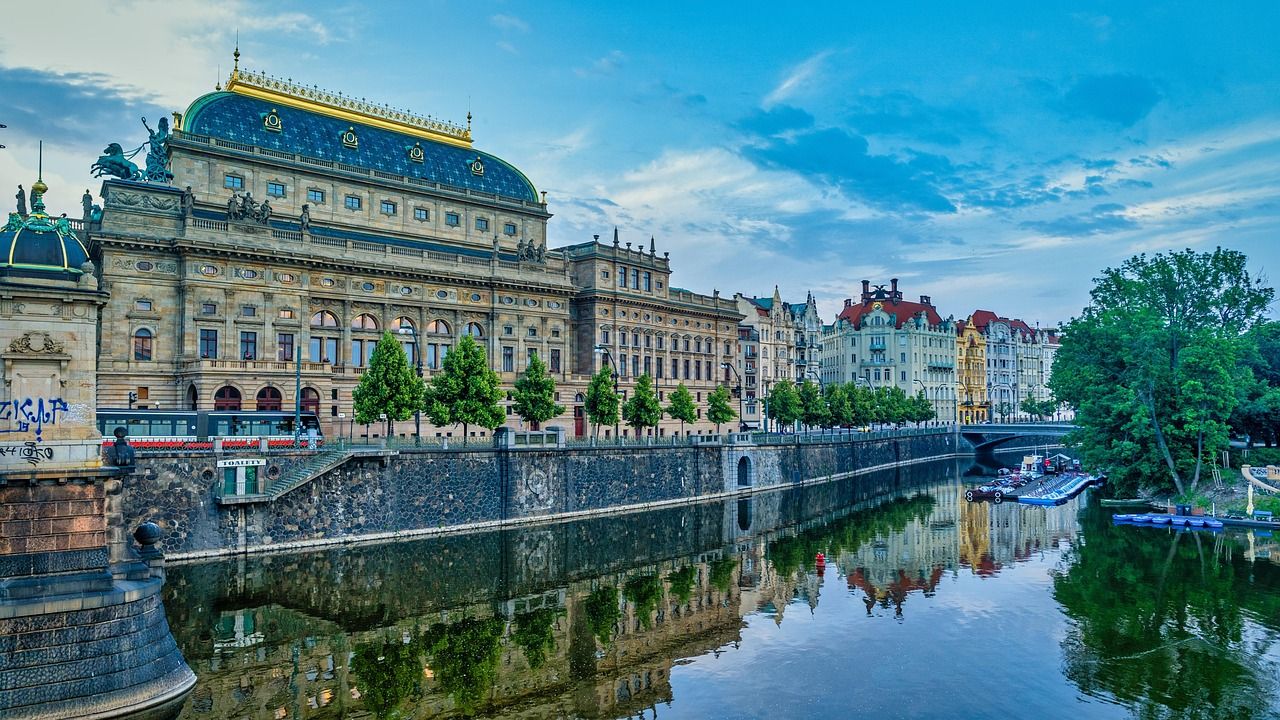 Chuť vracet se do divadla roste. Pilsner Urquell a Národní divadlo zahájily novou sezonu