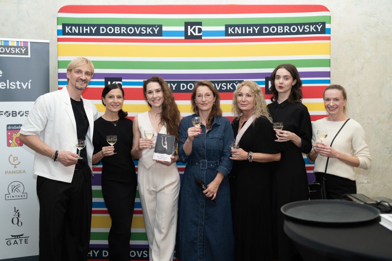 Nikola Márová přilákala hvězdy na křest své knihy