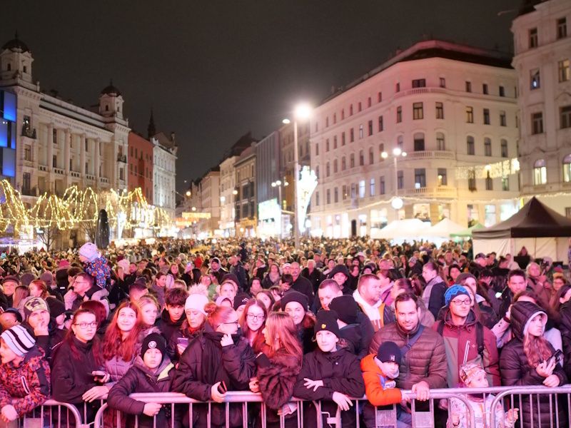 Brno žije Vánocemi, zájem je o nové kelímky a fotopointy