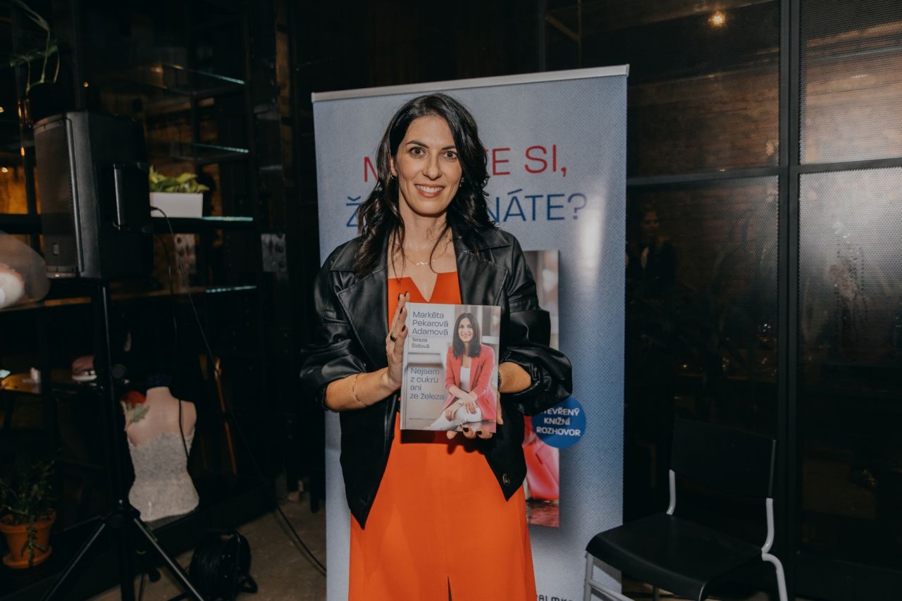 Markéta Pekarová Adamová pokřtila svou první knihu!