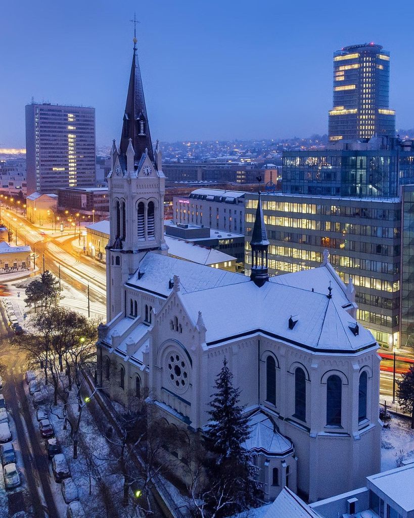 Vánoční Bratislava: adventní kouzlo na Dunaji