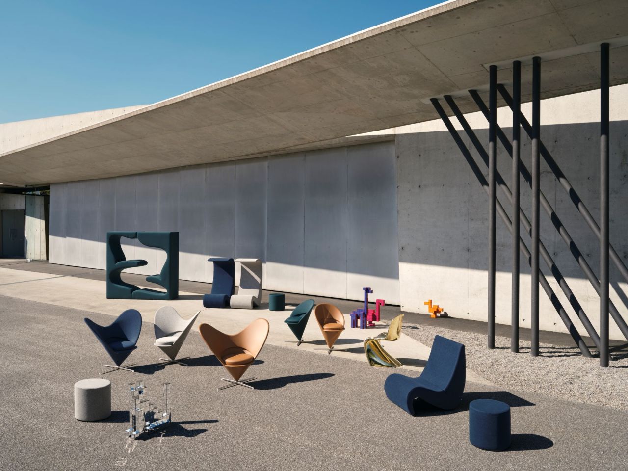 Verner Panton 100 let: Vitra slaví a uvádí limitovanou Heart Cone Chair