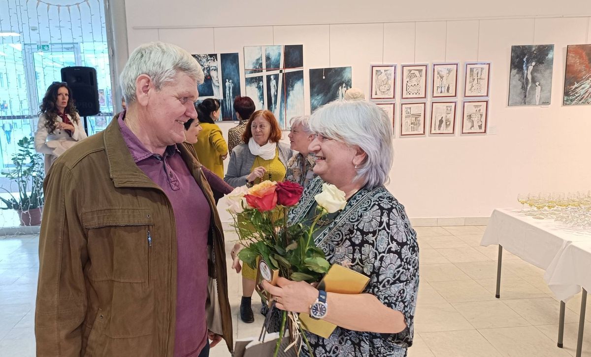 Malířka Vladimíra Hlavinková vystavuje svou tvorbu v Domě kultury v Kroměříži