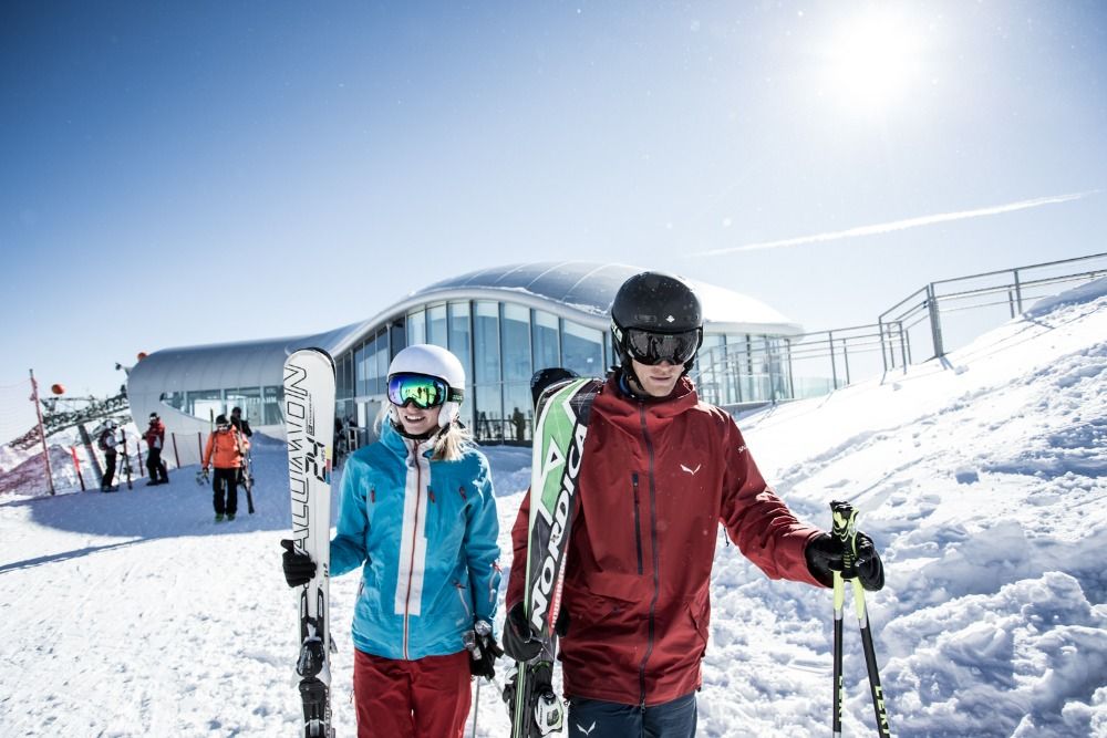 Jaro na ledovci: 5 tyrolských areálů, kde si užijete slunce i skvělé eventy
