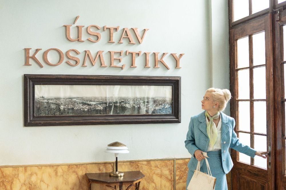 Lady Dermacol: Výpravný film o ženě, která změnila svět kosmetiky, vzniká v Praze
