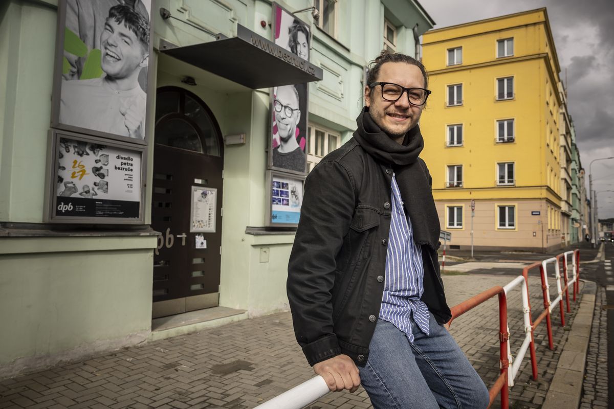 Novým uměleckým šéfem Divadla Petra Bezruče bude Adam Steinbauer
