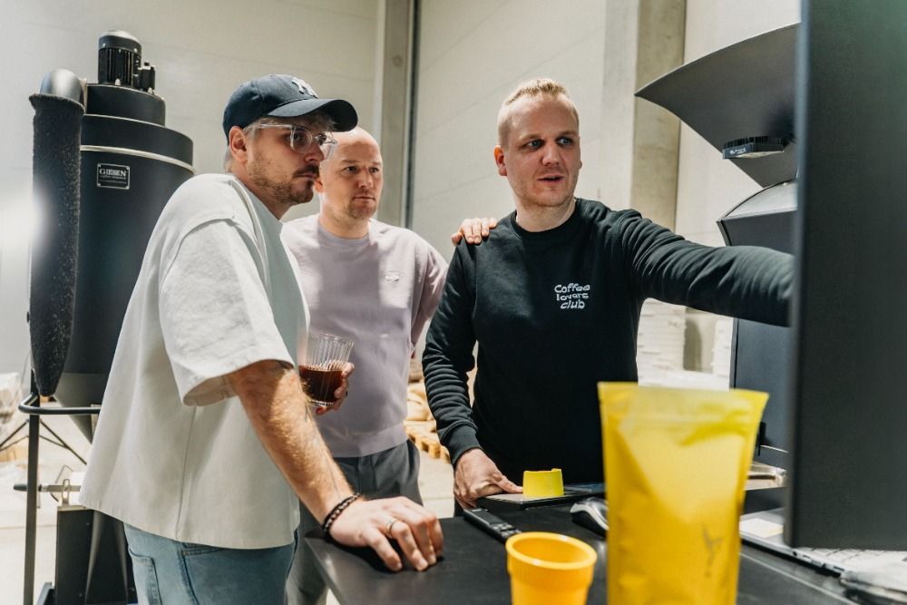 Brněnská pražírna motmot mění pravidla hry. Nová identita i kapsle pro Nespresso