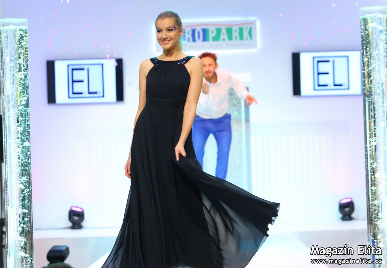 JITKA NOVÁČKOVÁ – KRÁSNÁ, ROZHAZOVAČNÁ A MLSNÁ!
