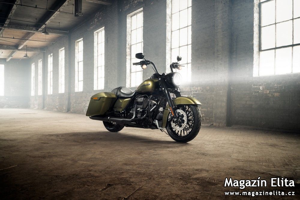 HARLEY-DAVIDSON VYPOUŠTÍ DO SVĚTA ROAD KING SPECIAL