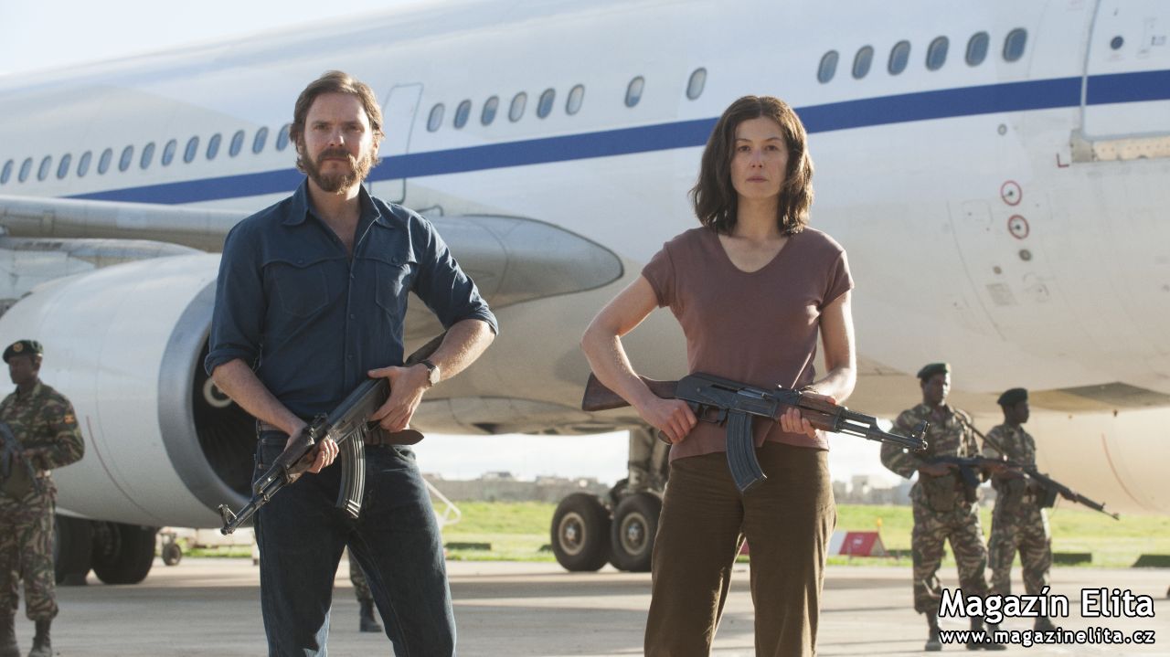 THRILLER OPERACE ENTEBBE  MÍŘÍ DO KIN