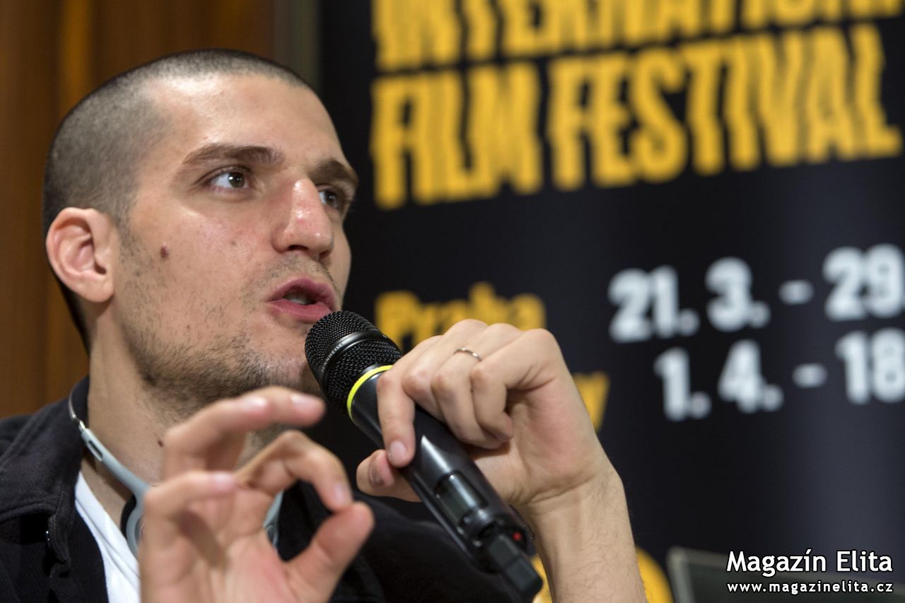 LOUIS GARREL UVEDL SVŮJ FILM VĚRNÍ NEVĚRNÍ, BILLE AUGUST PŘEVEZME KRISTIÁNA