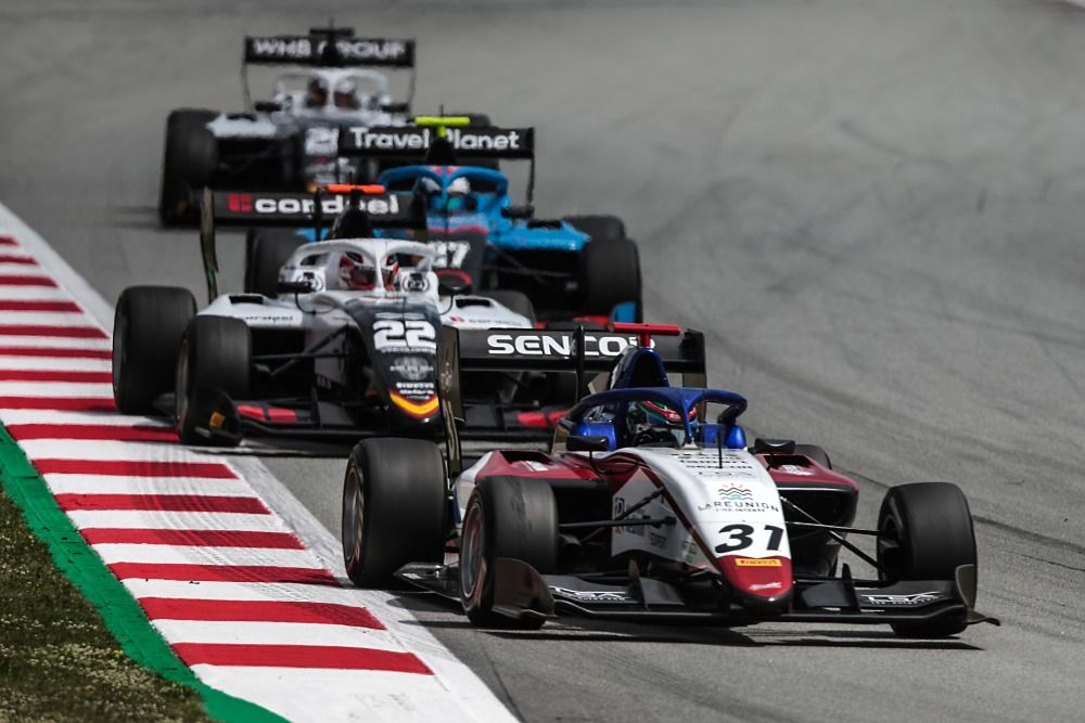 V Barceloně začala sezóna F3: Charouz Racing System bral dobré body