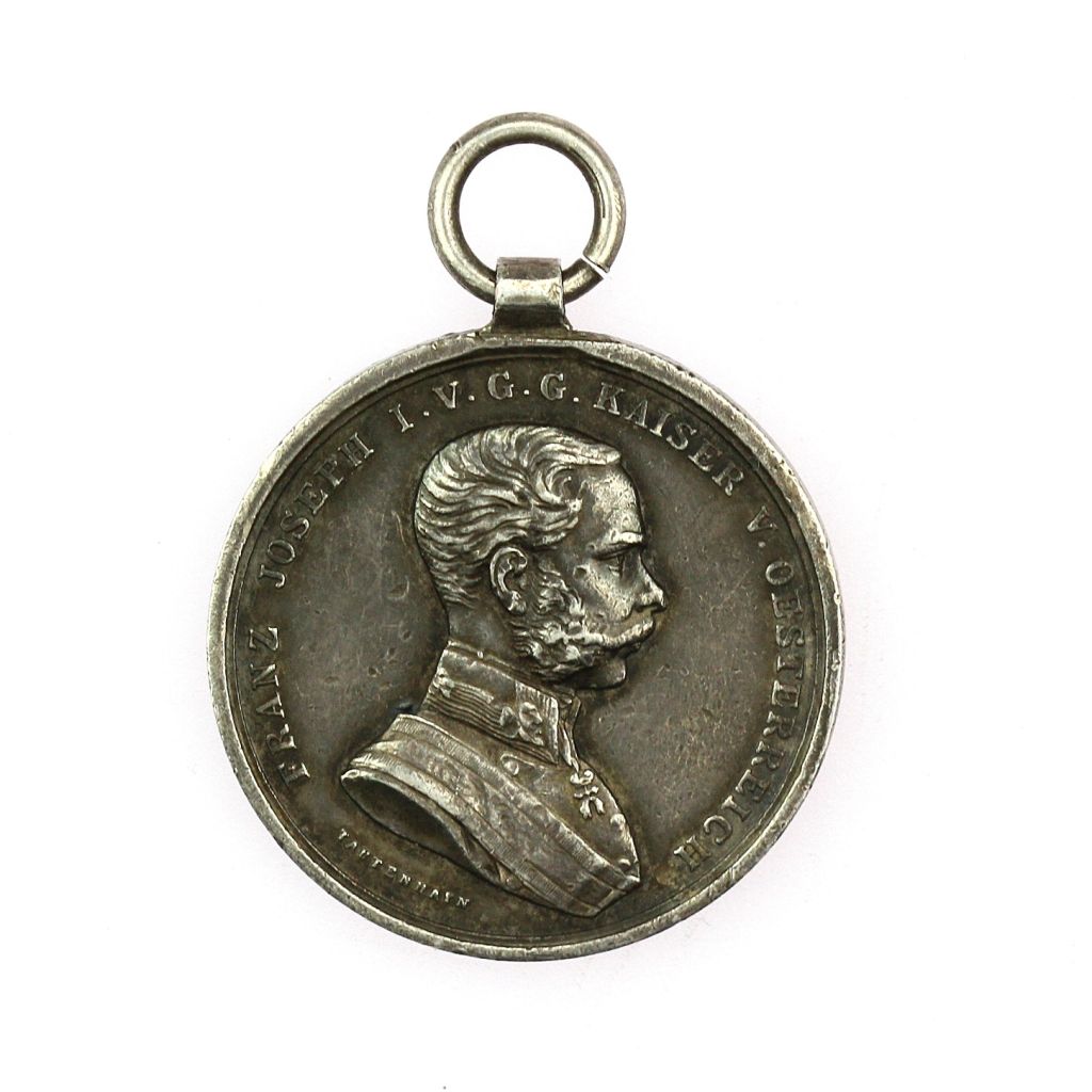 21879