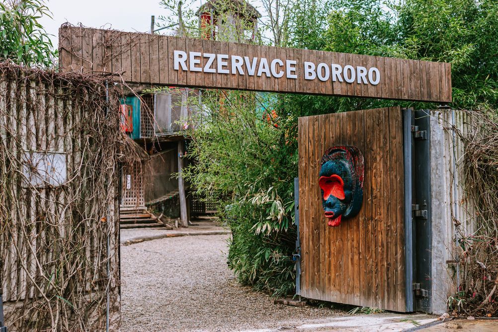 divadlo-mana-se-stehuje-do-prazske-zoo-v-byvalem-sloninci-zazni-smich-i-hlasy-zvirat