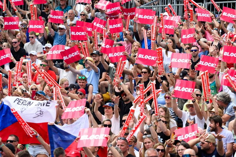 cesko-zilo-beachvolejbalem-perusic-a-schweiner-vybojovali-na-j-t-banka-ostrava-beach-pro-bronz