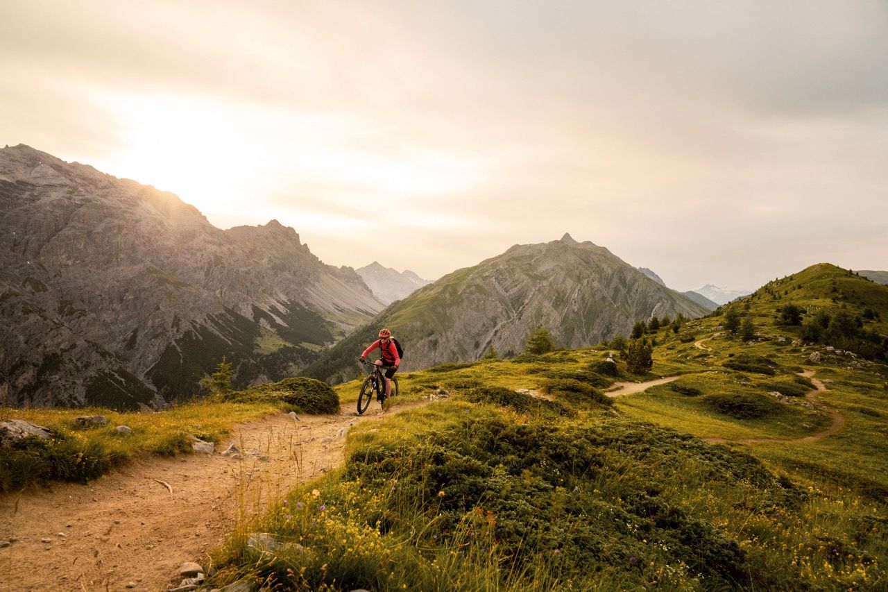livigno-zahajuje-letni-sezonu-festivalem-above-the-bike-experience