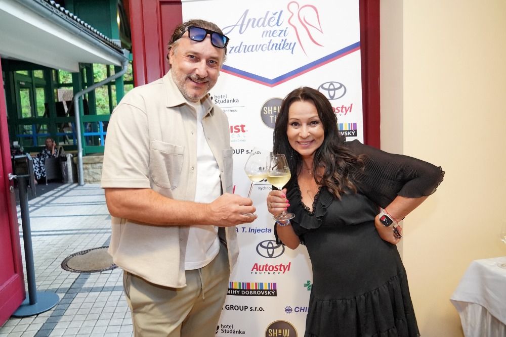 heidi-janku-i-se-zlomenym-prstem-na-noze-nazula-podpatky