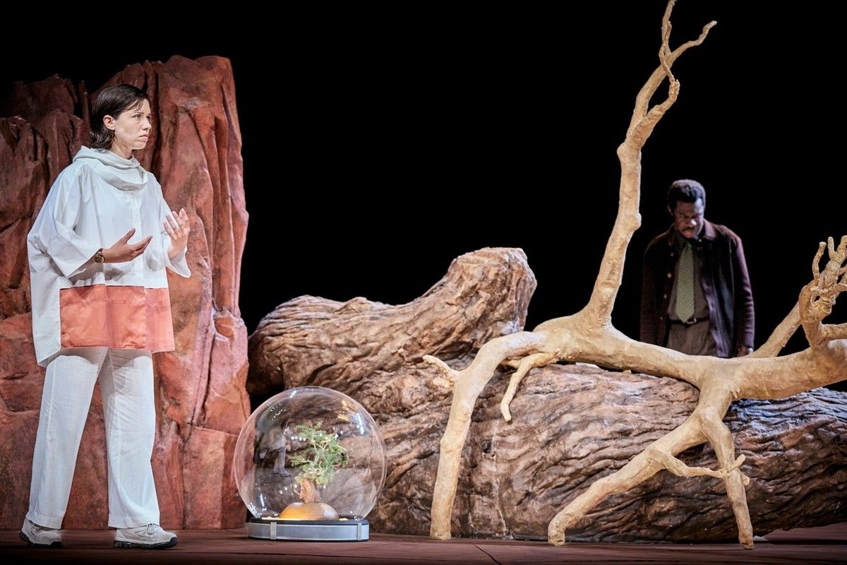 festival-divadlo-laka-na-nove-inscenace-tiaga-rodriguese-z-avignonu-dusana-d-parizka-s-berliner-ensemble-i-kornela-mundruczoa