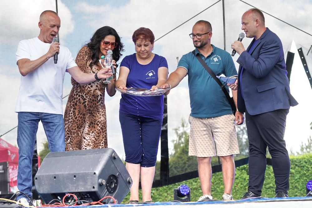 ilona-csakova-rozzarila-podium-v-siklandu