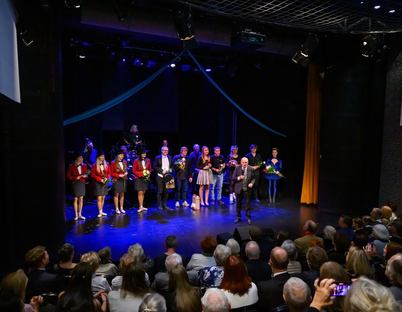 lukas-pavlasek-uvede-novy-stand-up-special-zmateni-komiku-a-slavi-uspech-i-v-semaforu