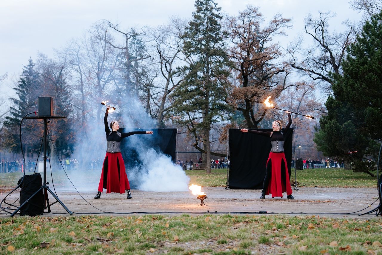 krampus-show-slavi-5-let-demoni-ohen-a-pekelny-kotel-opet-na-vystavisti