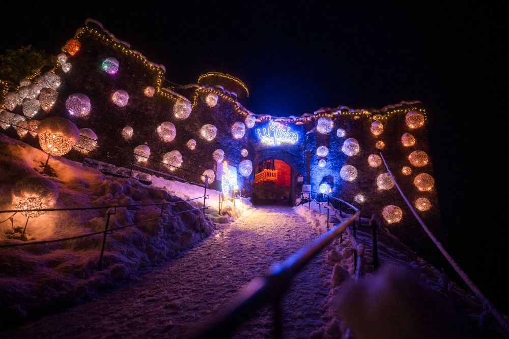 tyrolsko-v-zari-svetel-zimni-kouzelne-svety-a-trpytive-zazitky