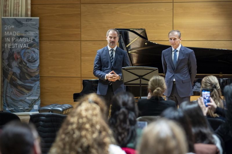 mladi-cesti-pianiste-absolvovali-spickovou-vyuku-a-zahrali-na-londynske-royal-academy-of-music