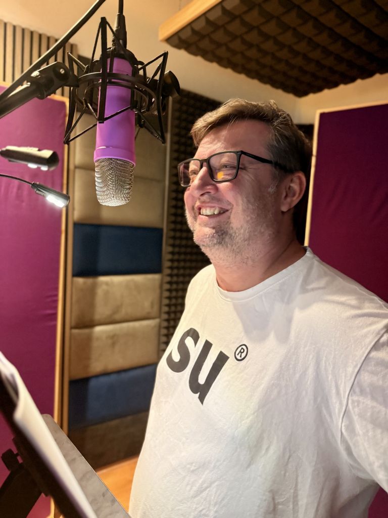 etzler-istenik-prachar-a-meduna-v-superprodukcnim-thrilleru-kult-bileho-jelena