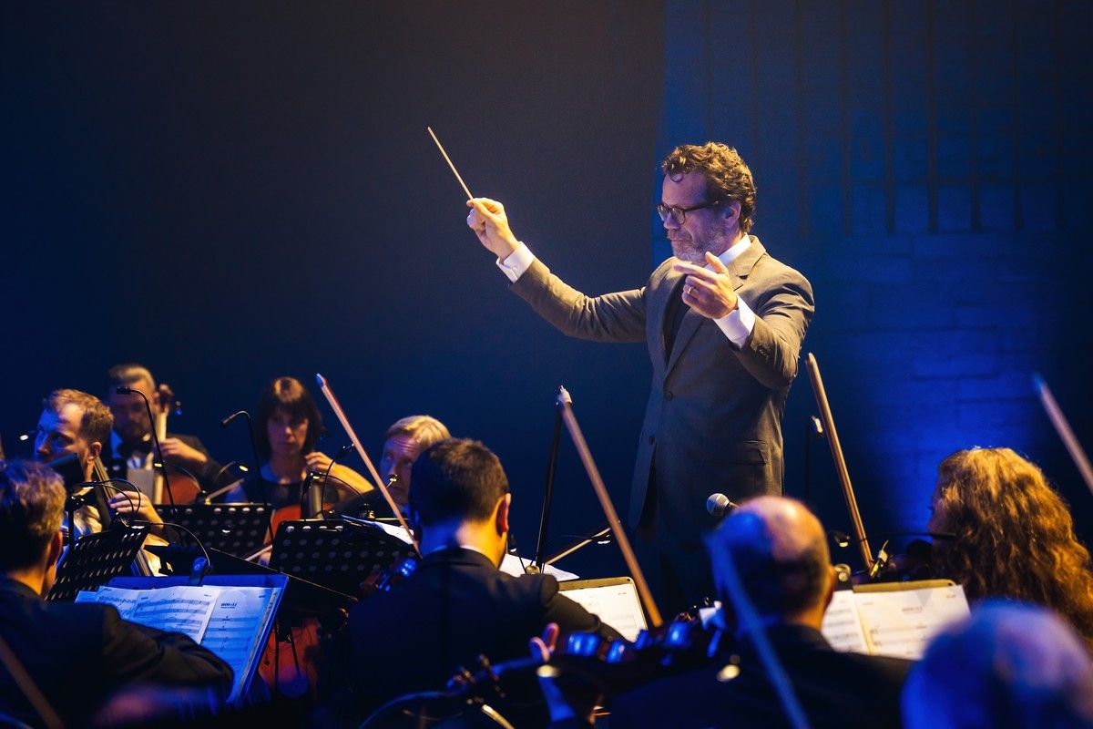 hudba-kterou-znate-ze-stranger-things-the-last-of-us-house-of-cards-nebo-shreka