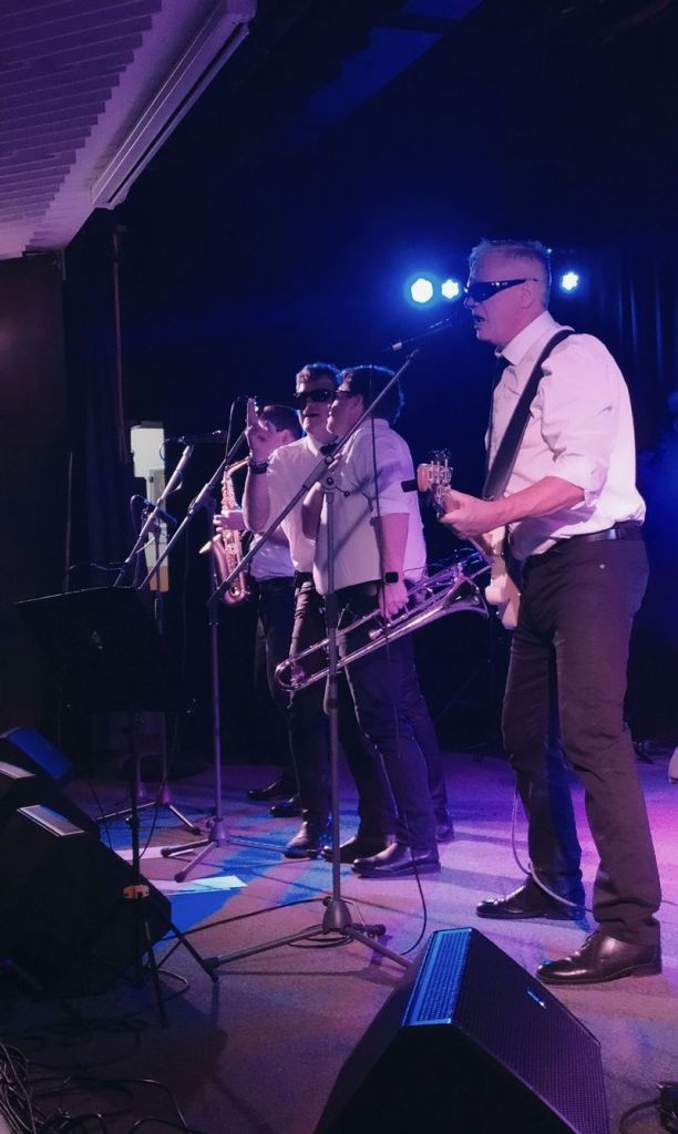 laura-a-jeji-tygri-sazi-na-vlastni-napadite-pisnicky-temperament-a-silu-srsici-energie