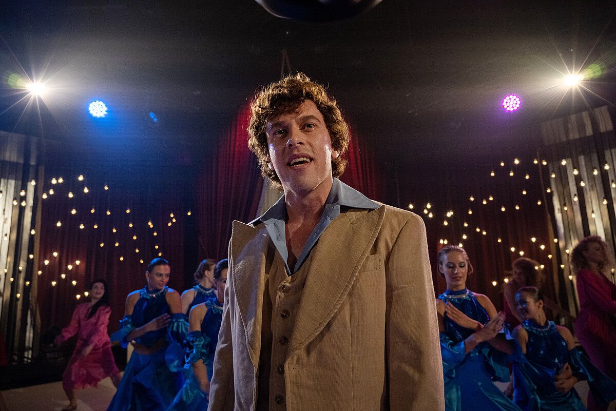 zivotopisny-film-duchon-prinasi-obrazek-pop-music-z-totalitni-ery-i-pohled-za-kulisy