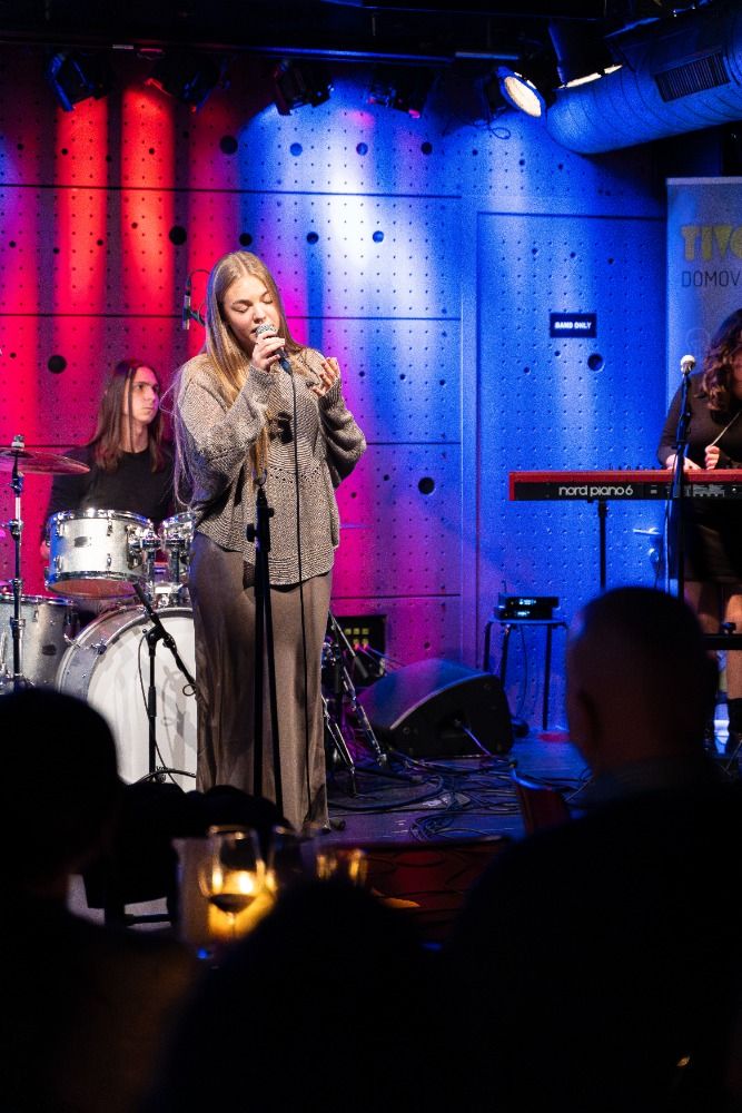 viktorie-martincova-pokrtila-debutove-album-waves-v-jazz-docku