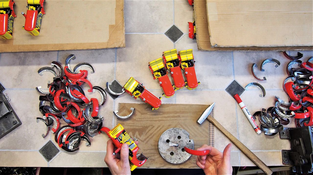 vanoce-v-duchu-tradice-kovap-hracky-spojuji-generace