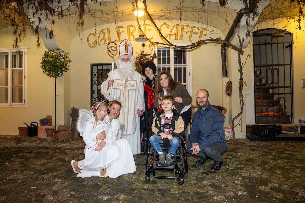 nadace-anezka-uzavira-rok-mikulasskou-nadilkou-a-vyzvou-k-pomoci-malemu-patovi