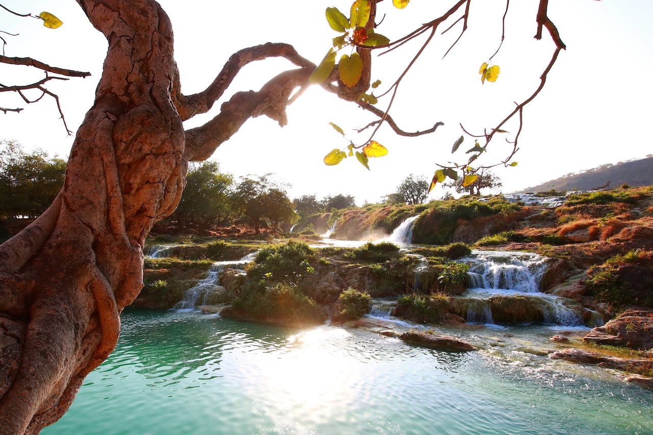 oman-nabizi-plaze-hory-i-bohate-moznosti-poznavani