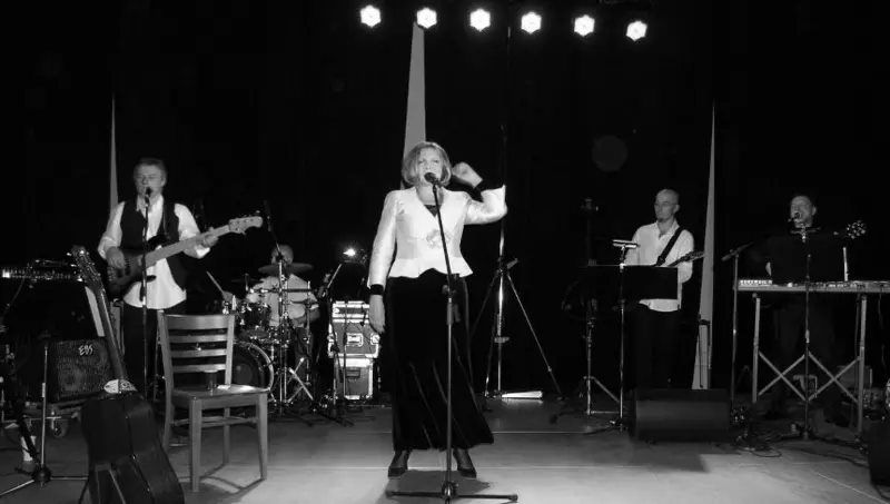 hana-zagorova-jako-zena-mnoha-talentu-nabizi-v-sansonech-krasu-a-odusevnelost